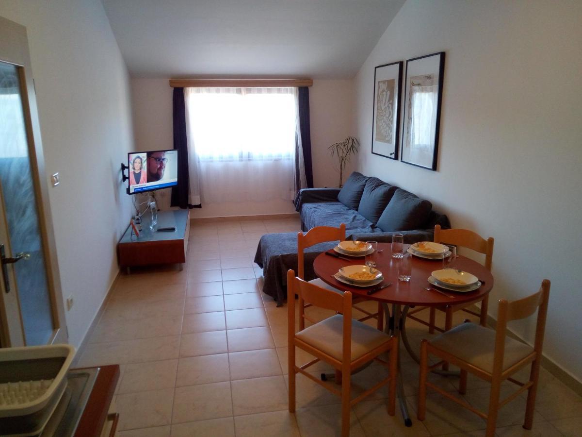 Apartman Adriatic Pula Exterior foto